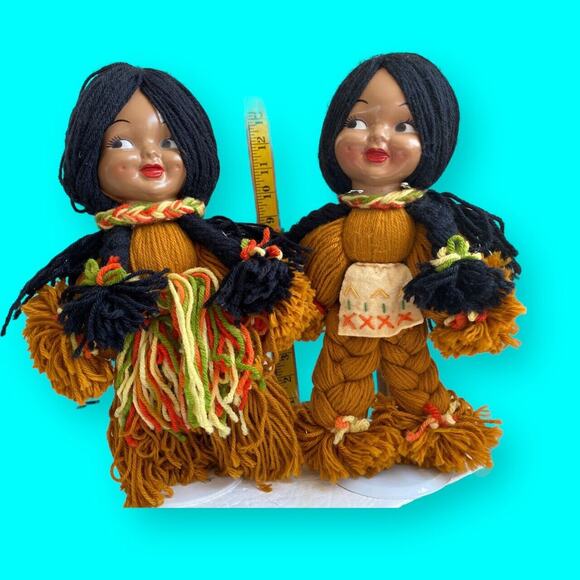 Yarn Dolls Native American, Braided Black Hair, Multicolor Clothes 15” Vtg - Picture 4 of 11